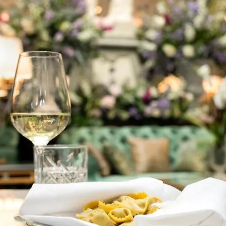 Palazzo Portinari Salviati Residenza D'epoca Hotel Florence